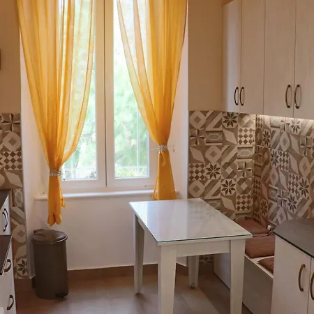 Apartment Mit Meerblick Und Grosser Terrasse