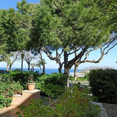 Apartment Mit Meerblick Und Grosser Terrasse